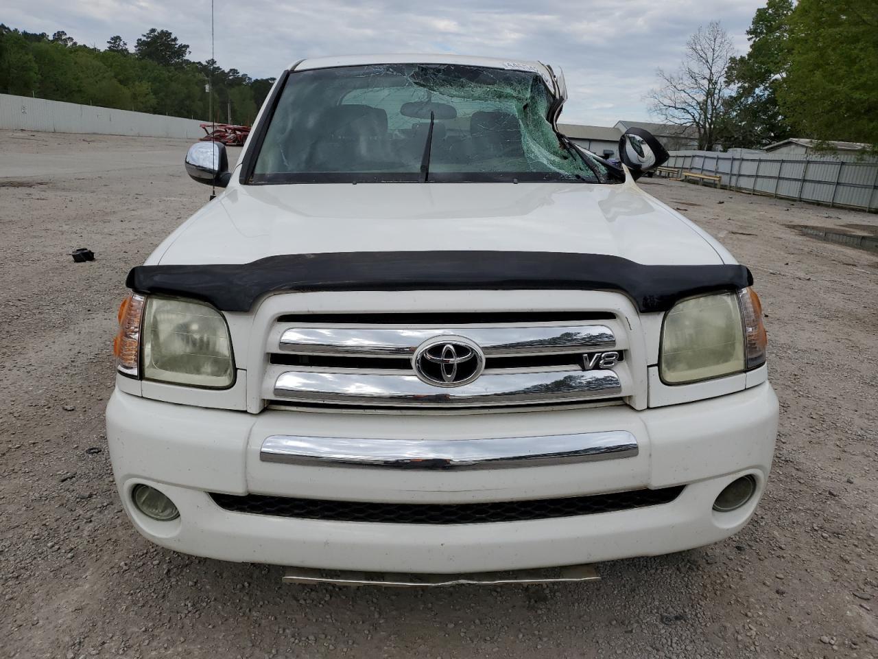 2004 TOYOTA TUNDRA