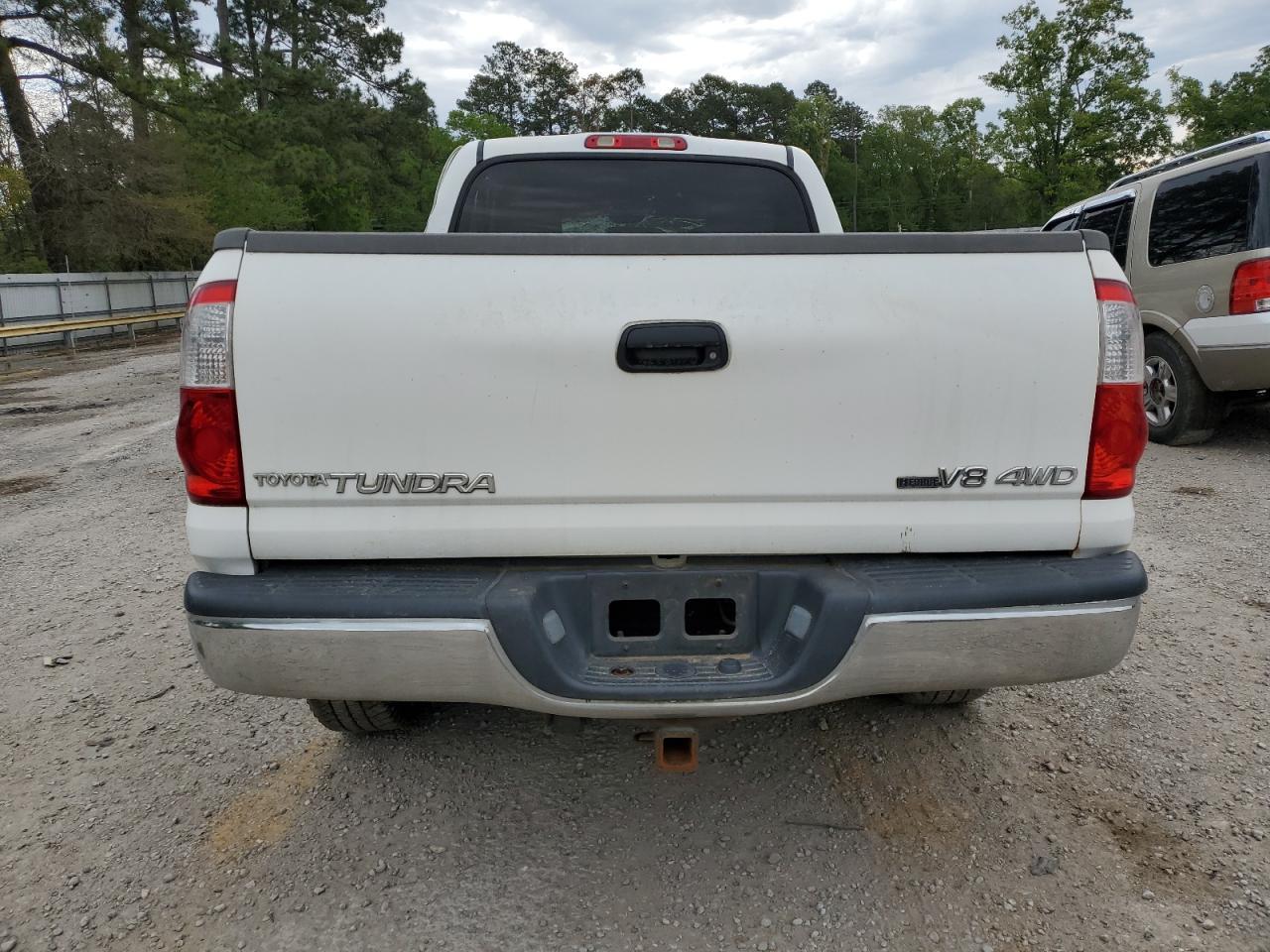2004 TOYOTA TUNDRA