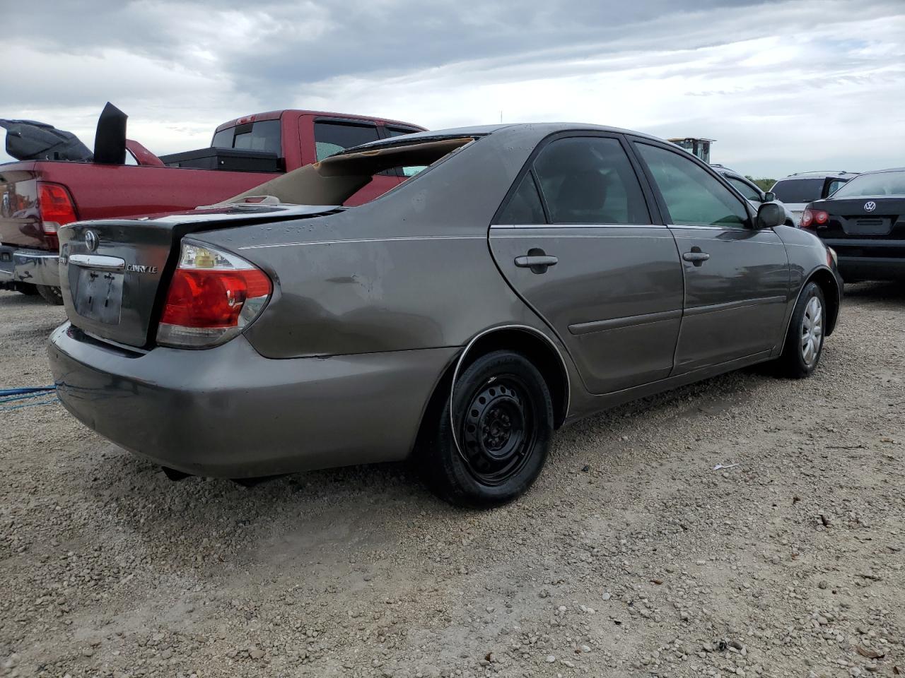 2005 TOYOTA CAMRY