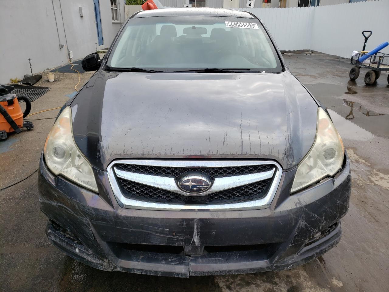 2010 SUBARU Legacy