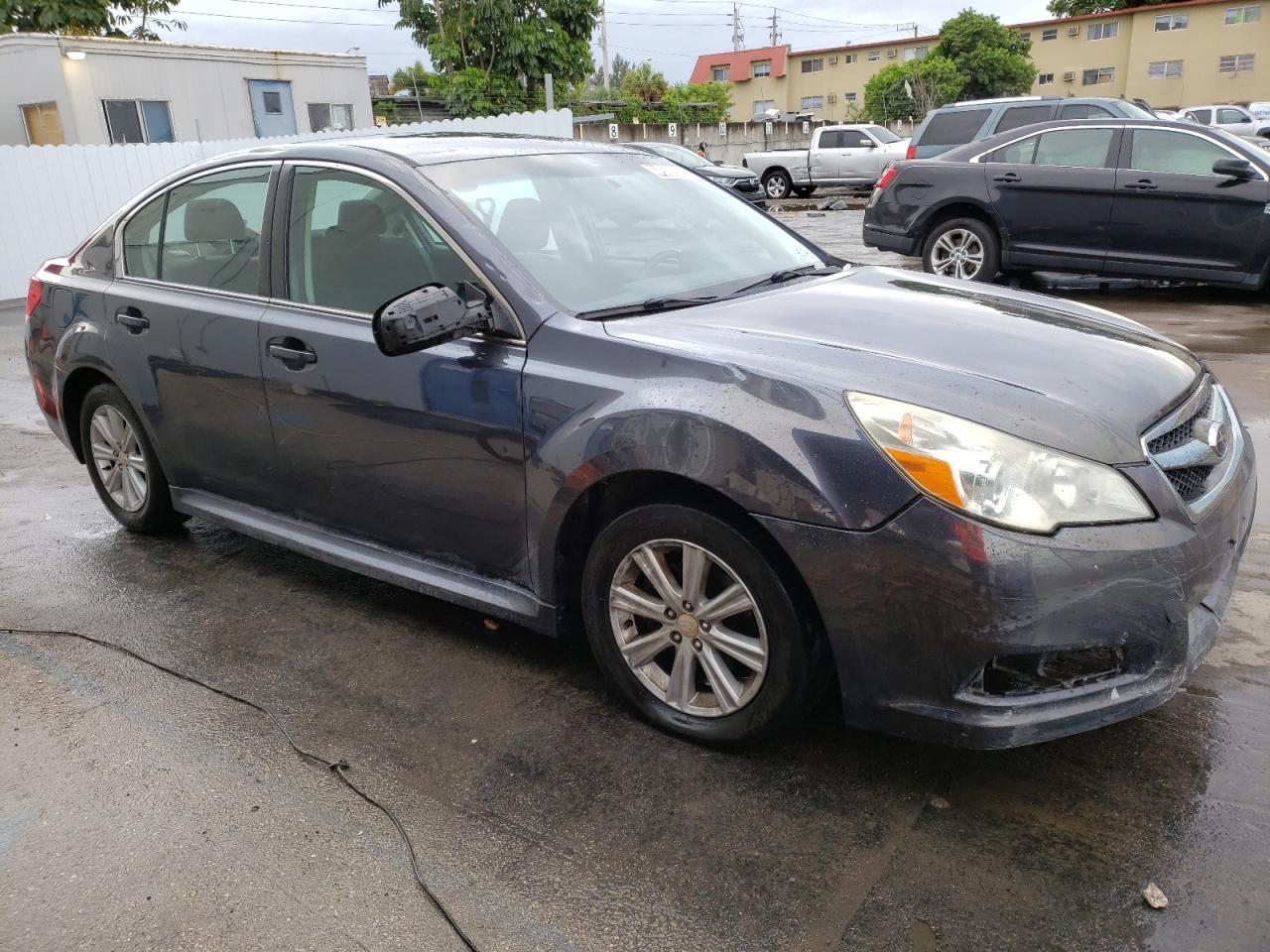 2010 SUBARU Legacy