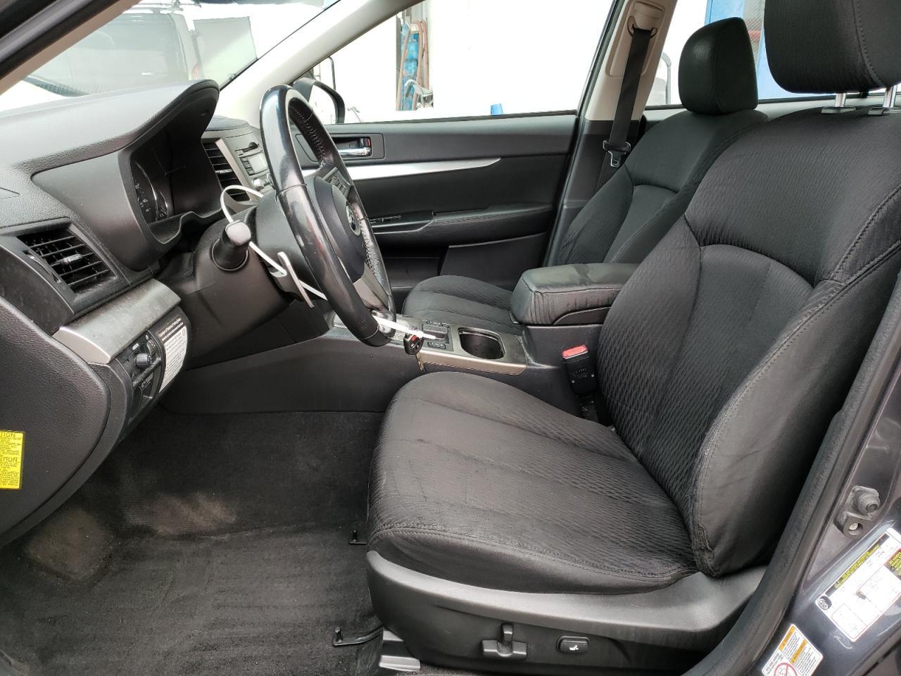 2010 SUBARU Legacy