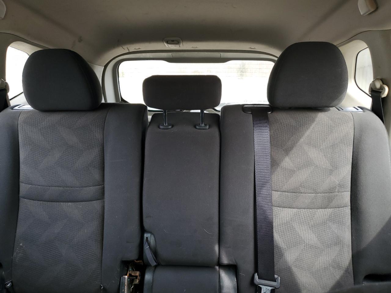 2016 NISSAN ROGUE