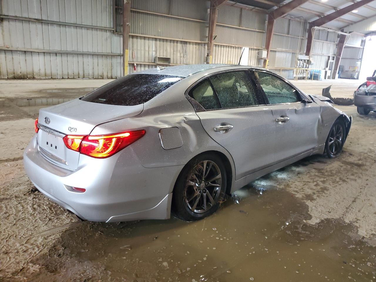 2017 INFINITI Q50