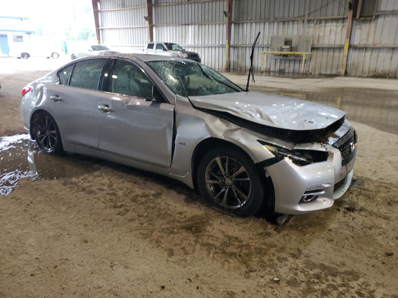 2017 INFINITI Q50