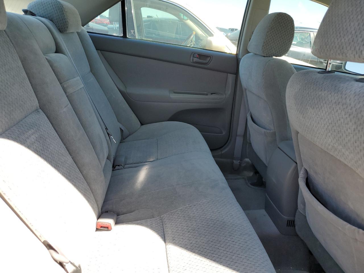 2004 TOYOTA CAMRY