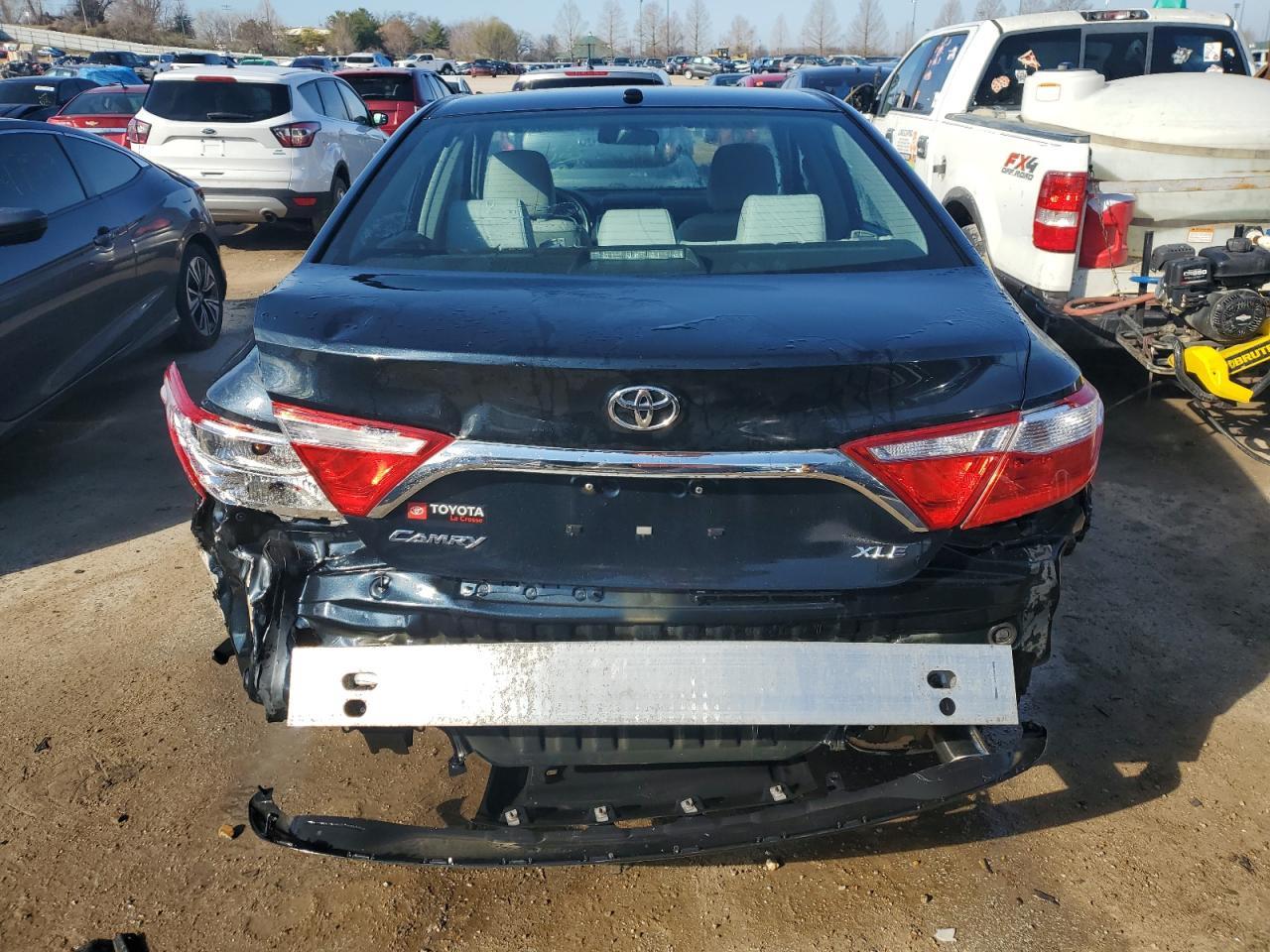 2015 TOYOTA CAMRY