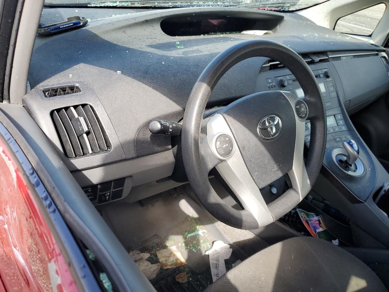 2011 TOYOTA PRIUS