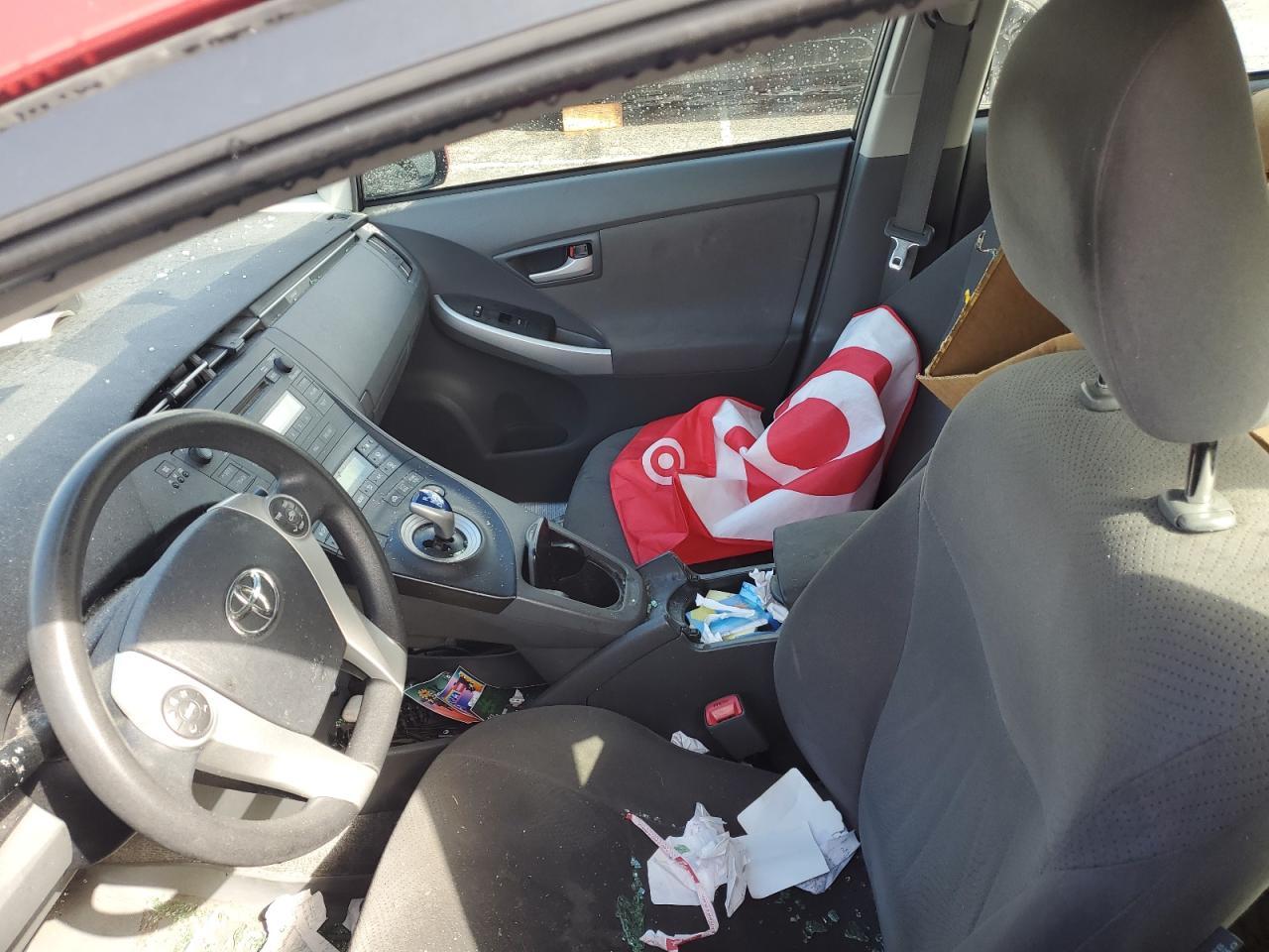 2011 TOYOTA PRIUS