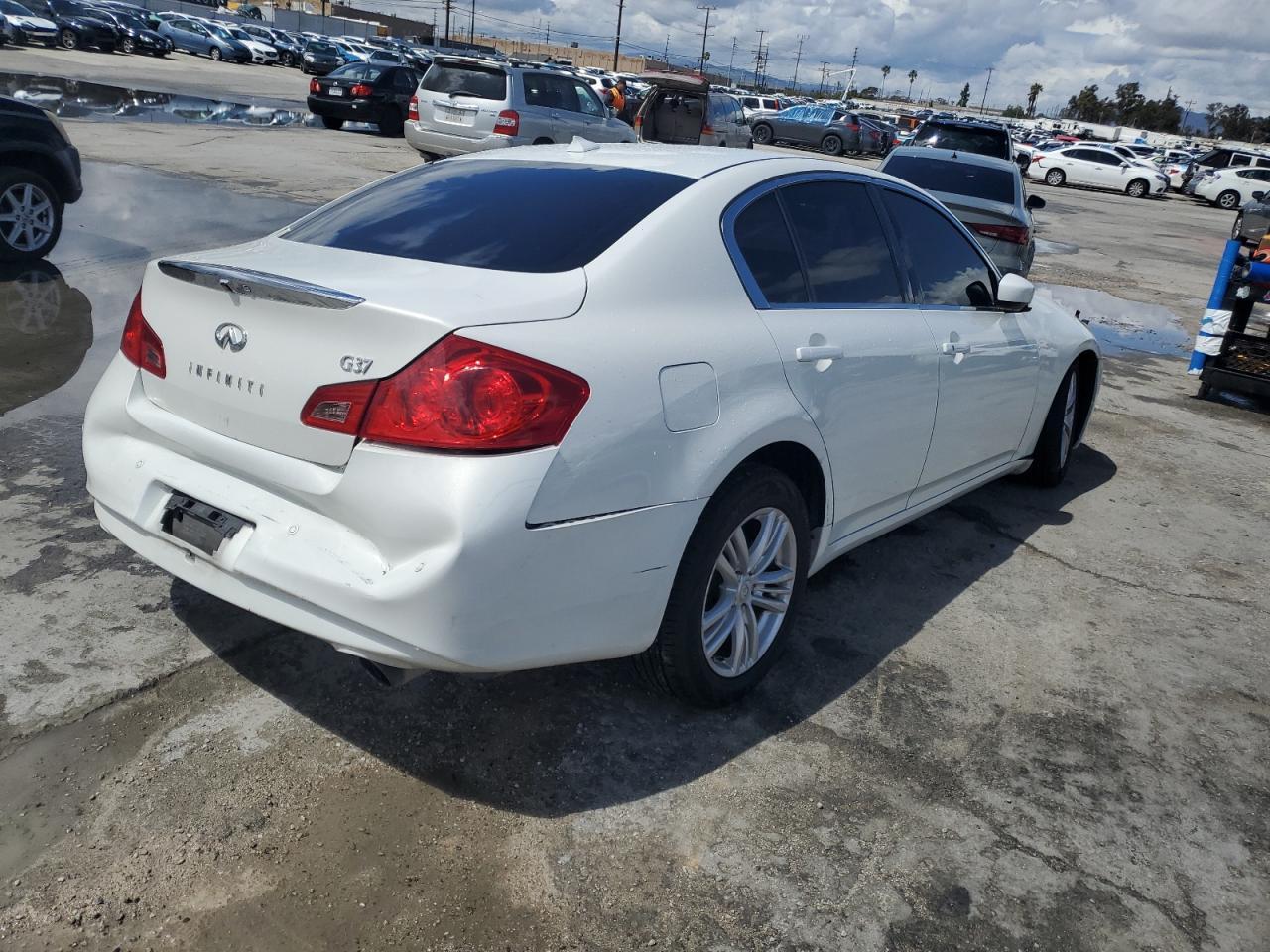 2010 INFINITI G37