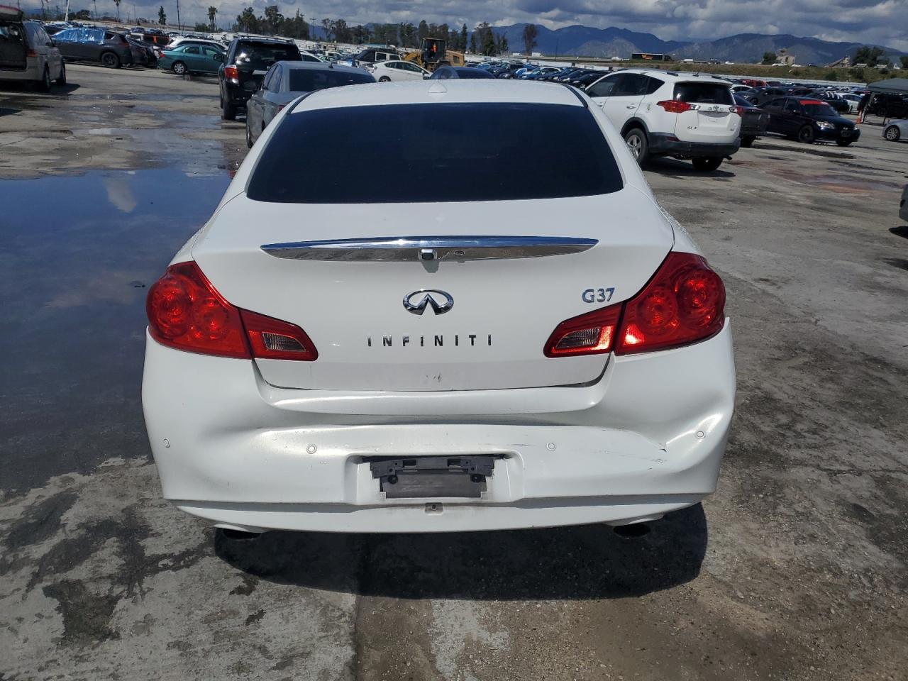 2010 INFINITI G37