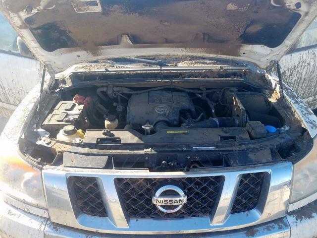 2011 NISSAN Titan