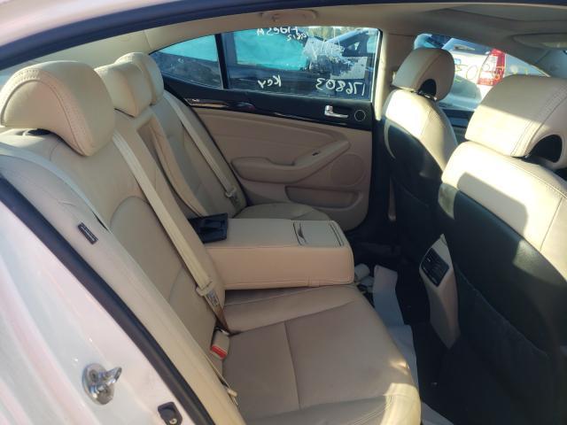 2015 KIA Cadenza