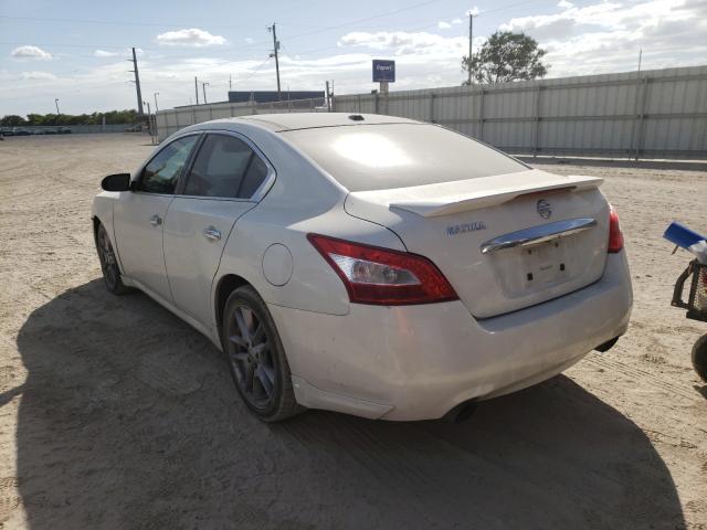 2010 NISSAN Maxima