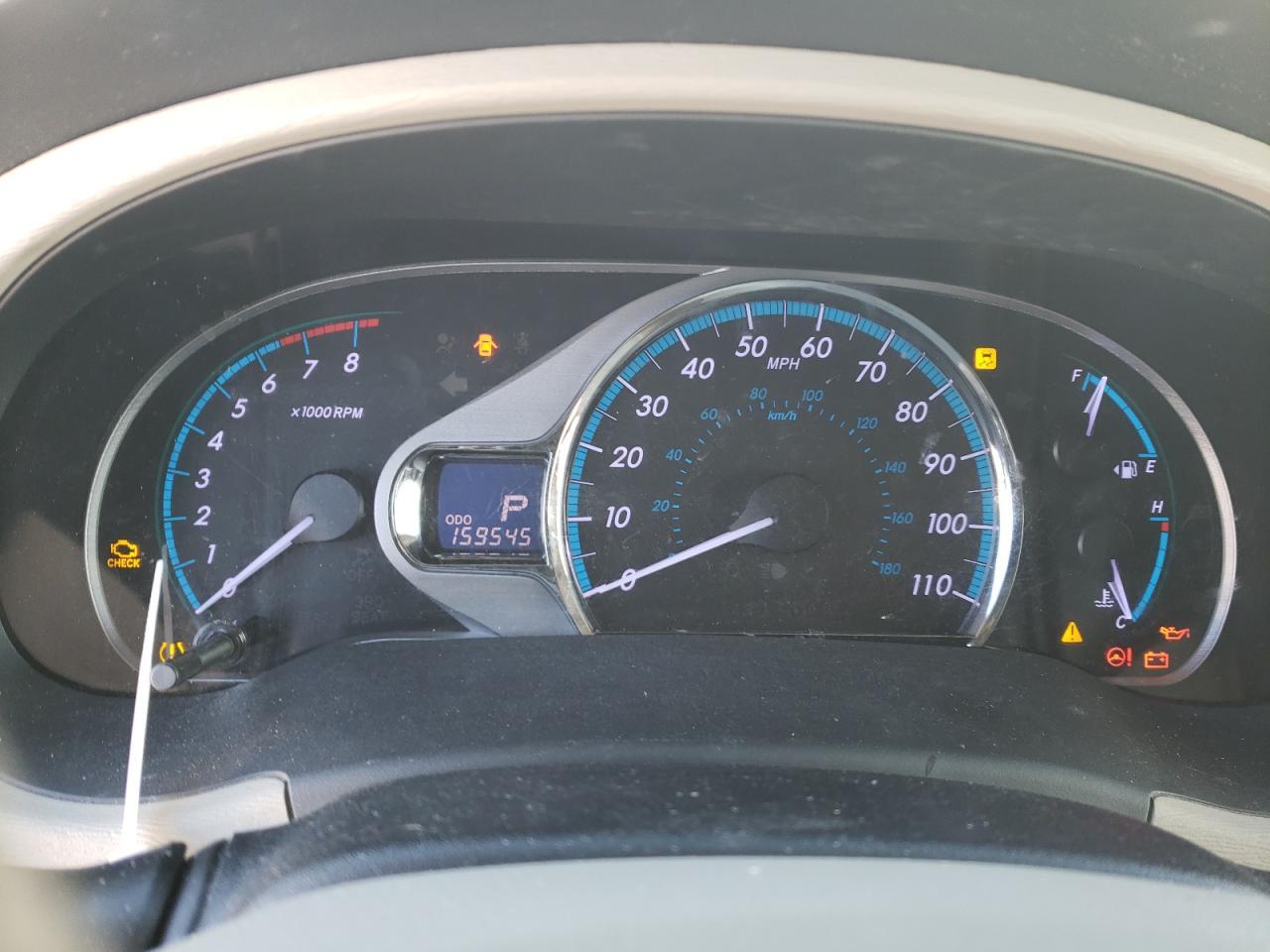 2011 TOYOTA SIENNA