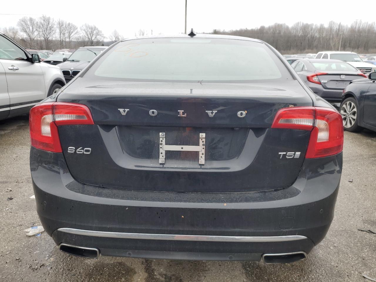 2018 VOLVO S60