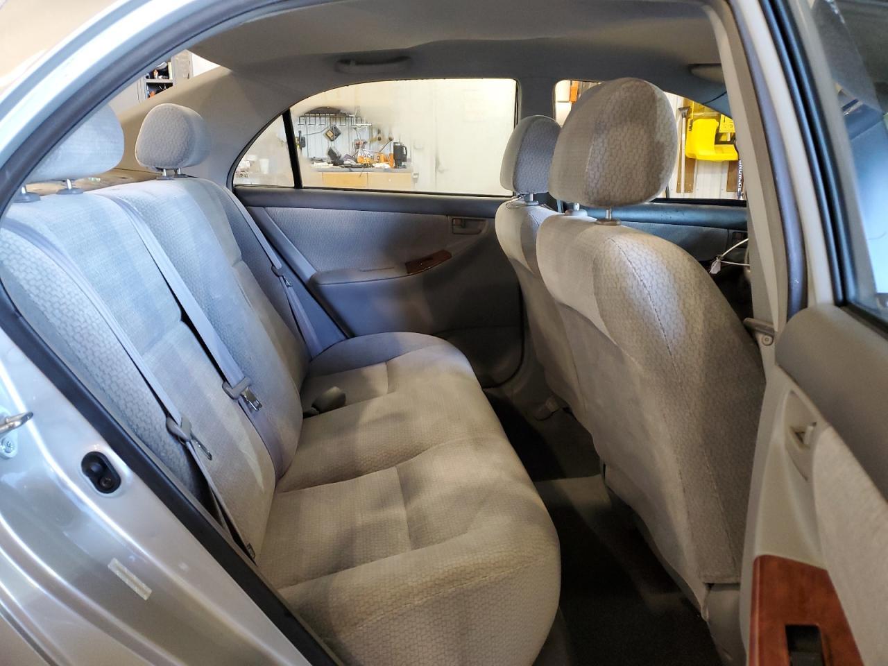 2004 TOYOTA COROLLA