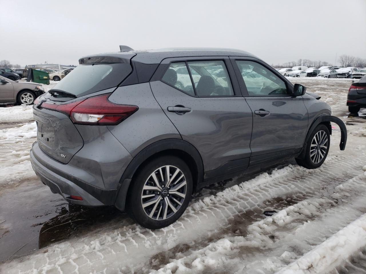 2023 NISSAN KICKS
