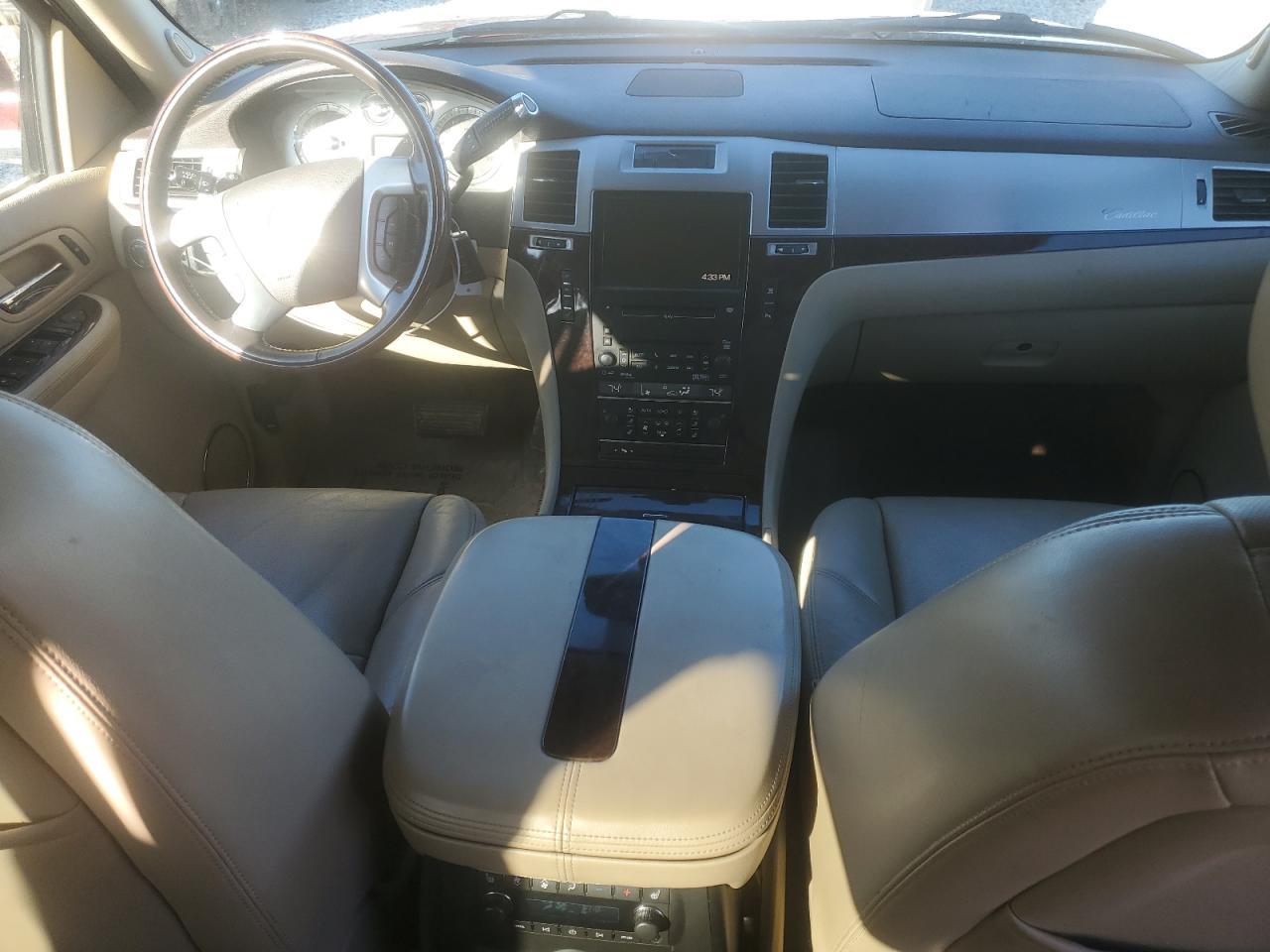 2009 CADILLAC ESCALADE