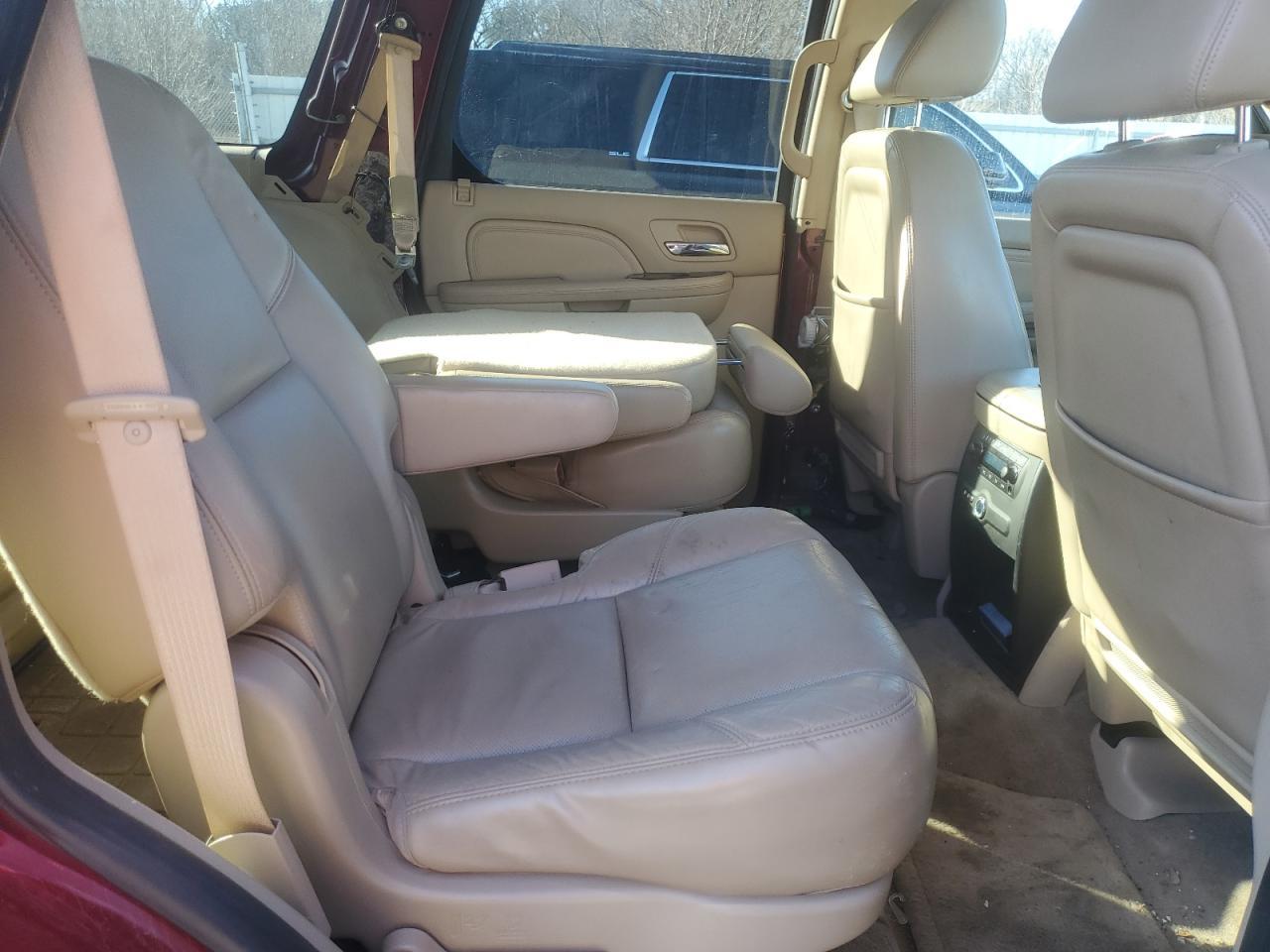 2009 CADILLAC ESCALADE