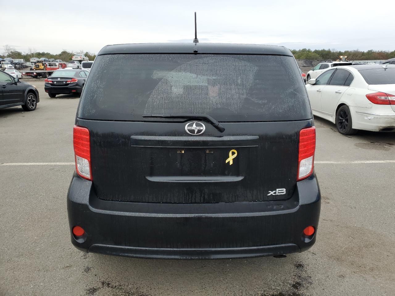 2015 TOYOTA SCION