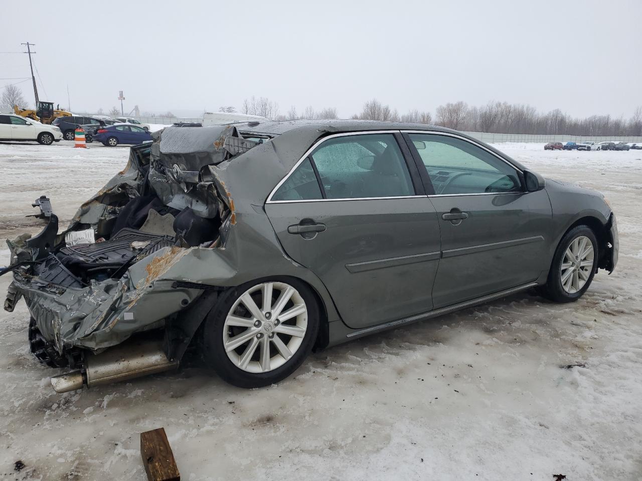 2014 TOYOTA CAMRY