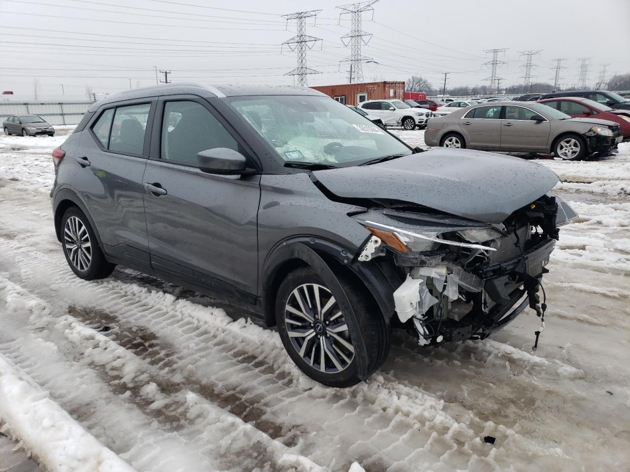 2023 NISSAN KICKS