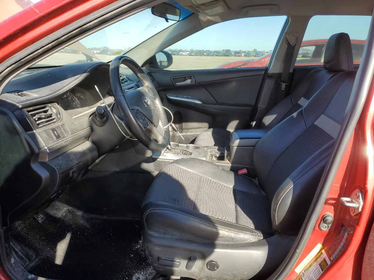 2014 TOYOTA CAMRY