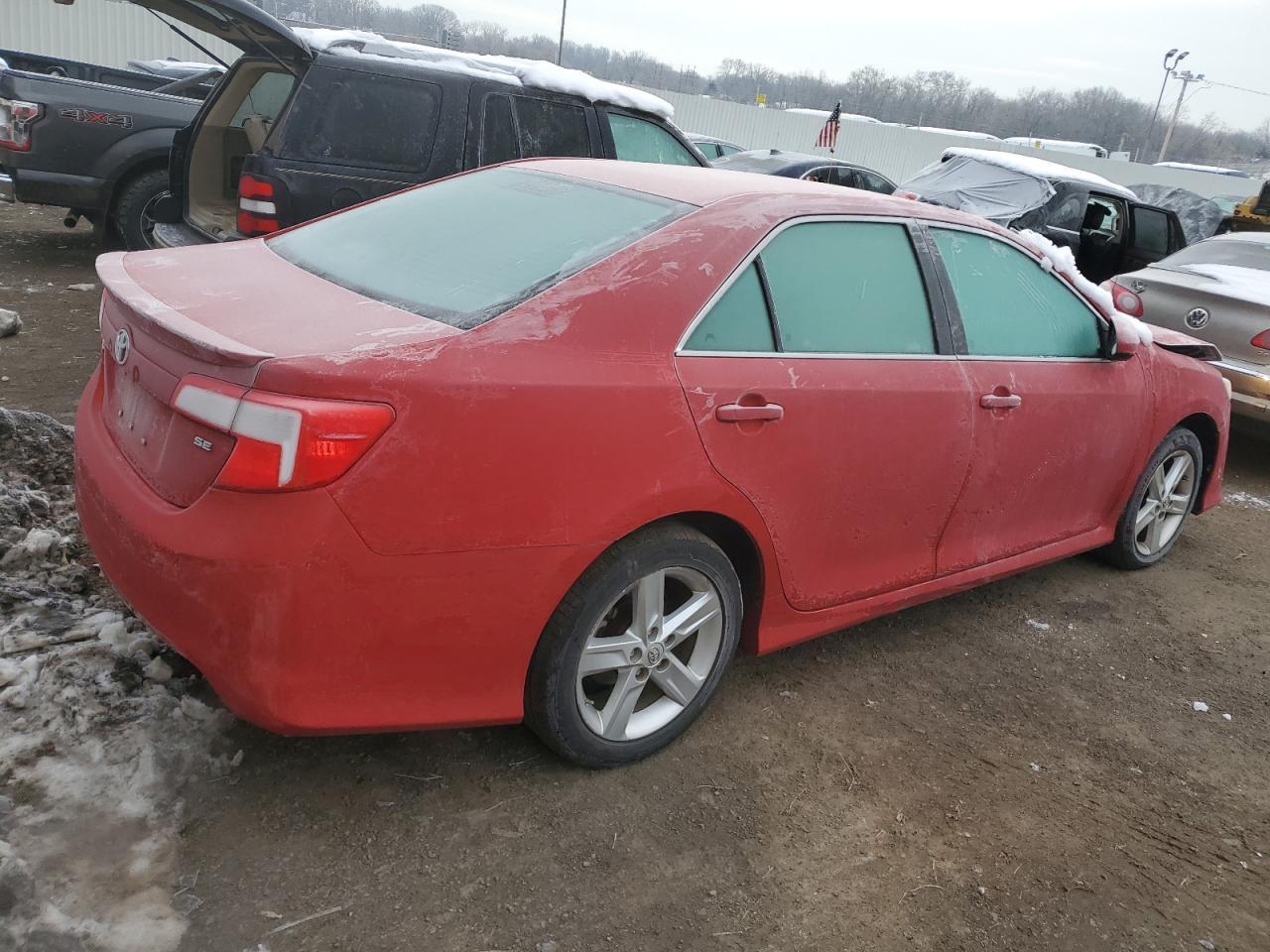 2013 TOYOTA CAMRY