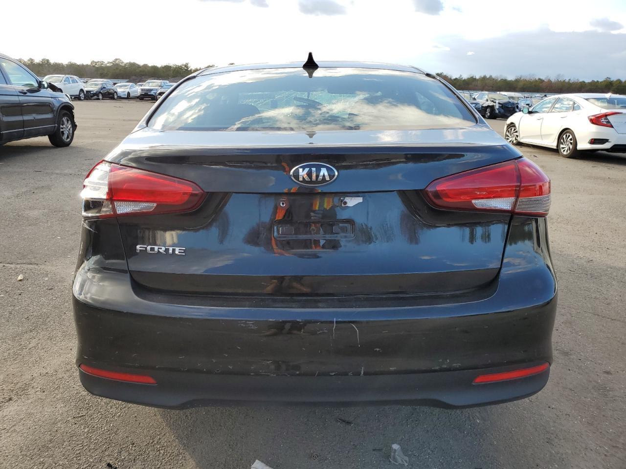 2018 KIA FORTE