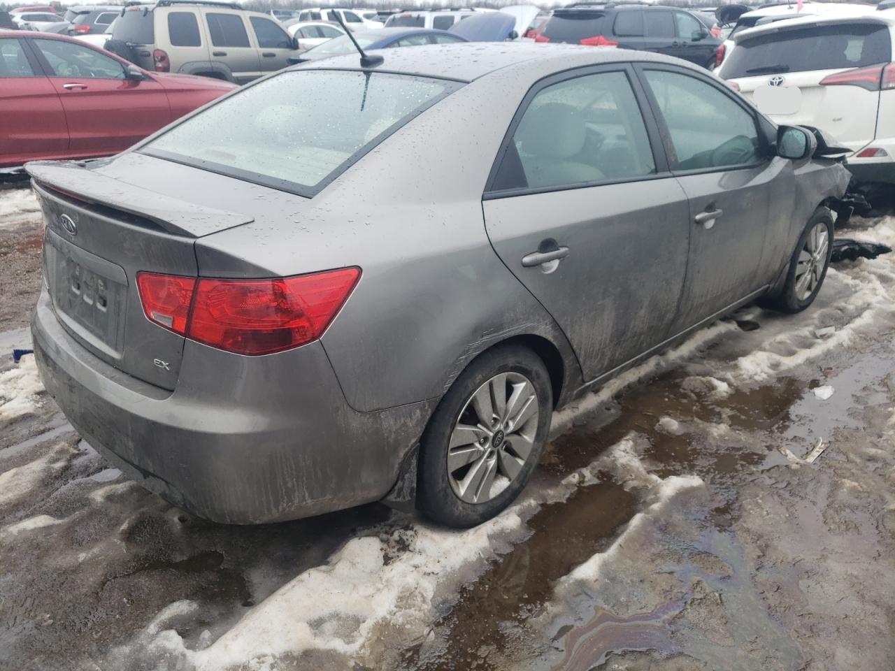 2013 KIA FORTE
