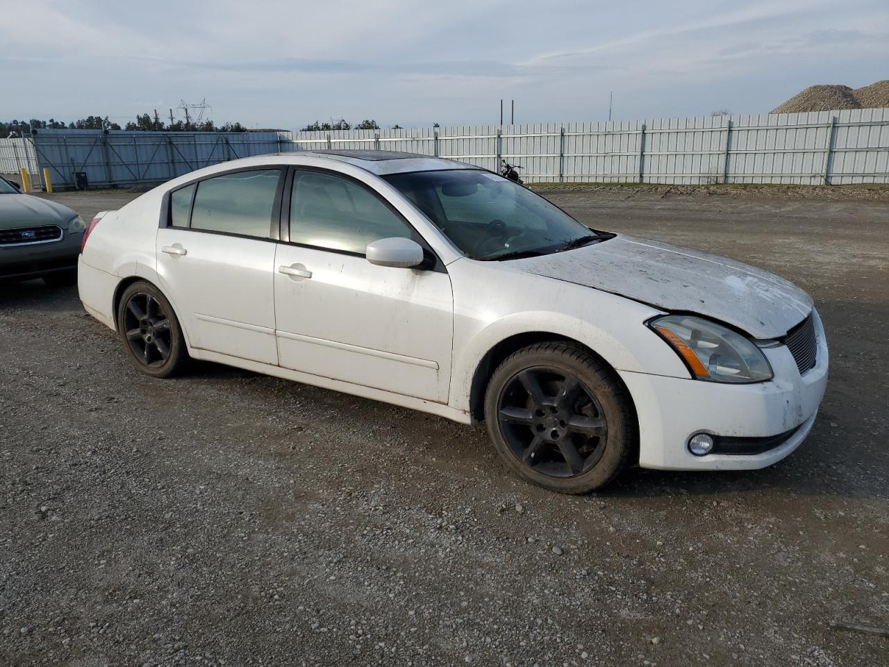 2004 NISSAN Maxima