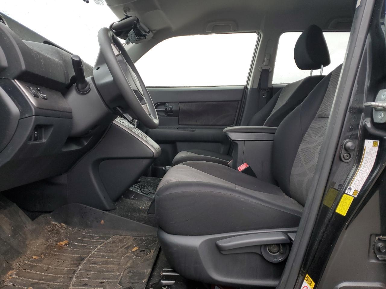 2015 TOYOTA SCION
