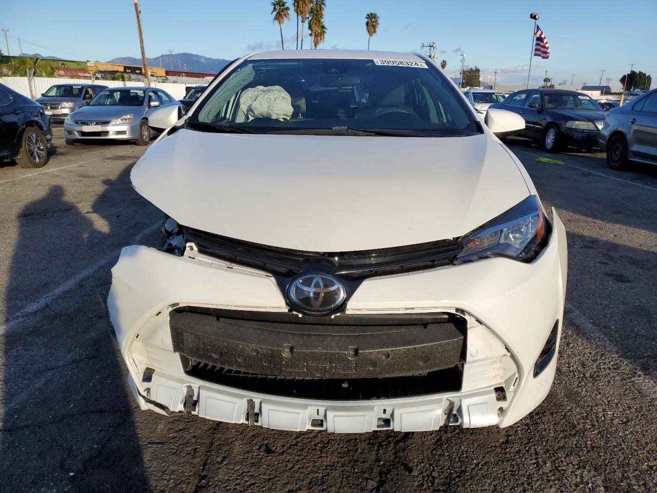 2018 TOYOTA COROLLA