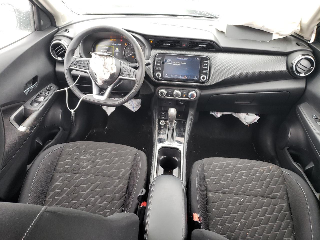 2023 NISSAN KICKS