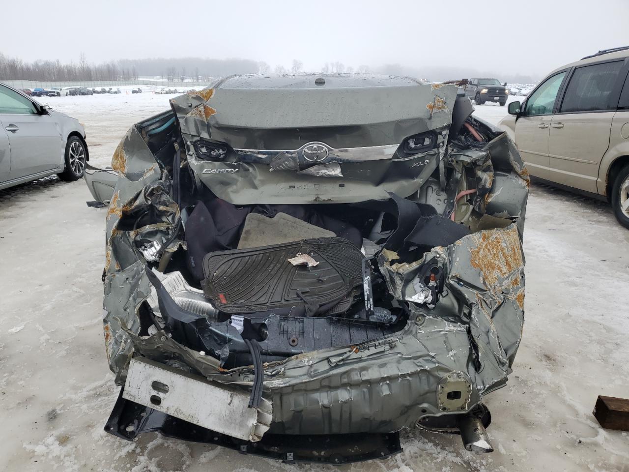 2014 TOYOTA CAMRY