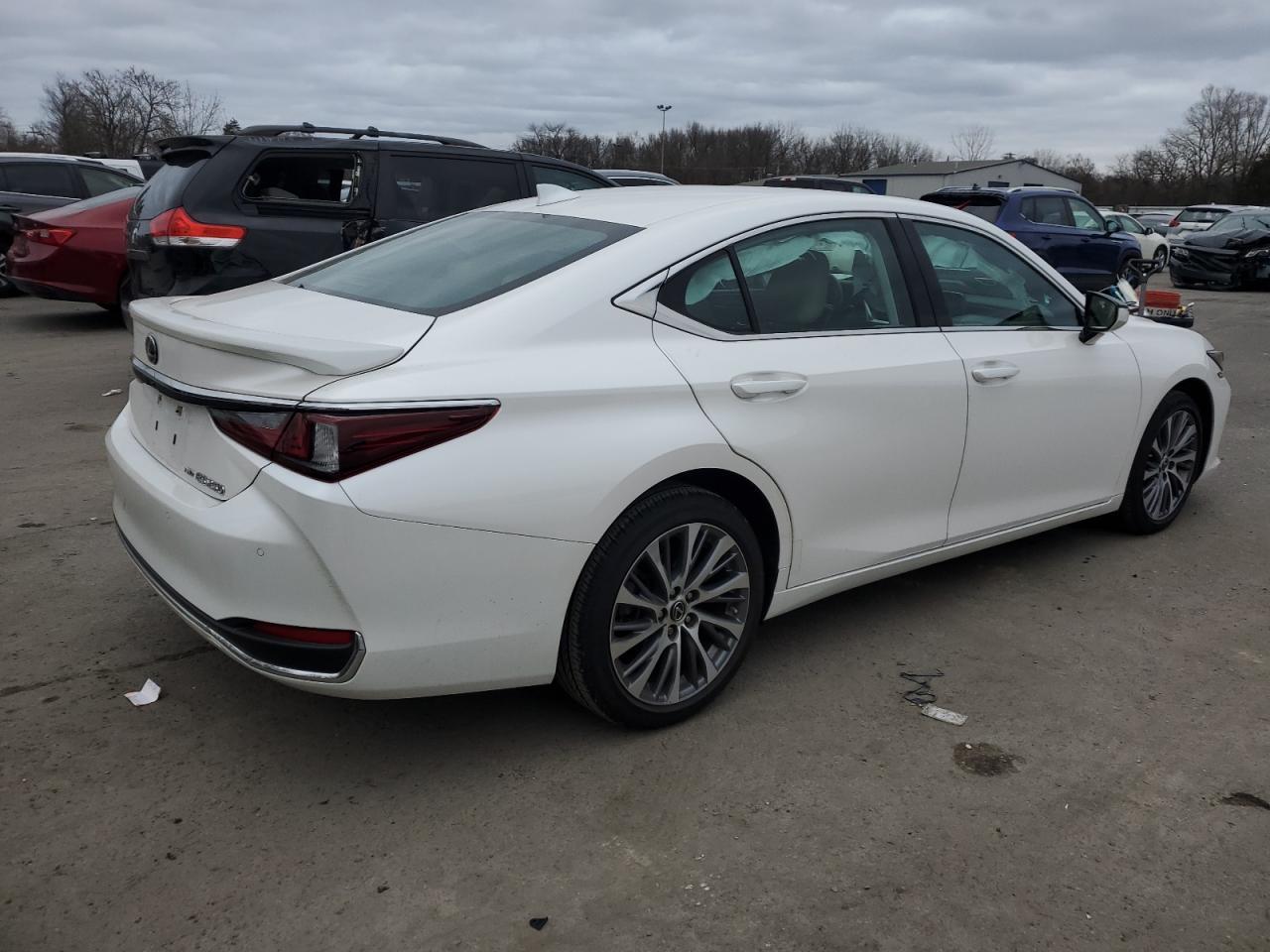 2021 LEXUS ES 250