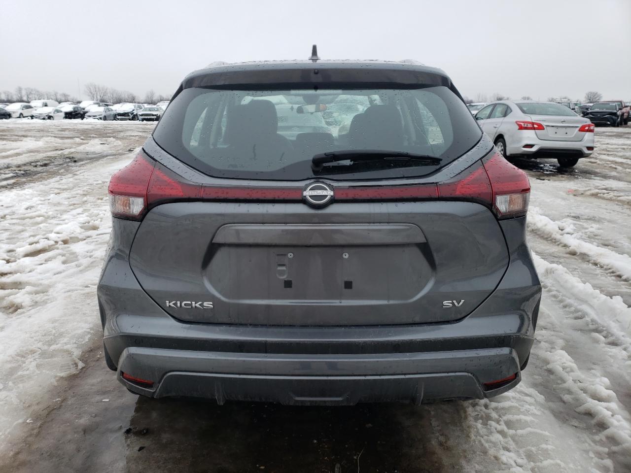 2023 NISSAN KICKS