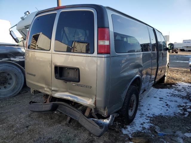 Chevrolet Express 2003 3500 (1 ton)