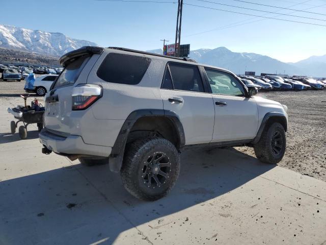 Toyota 4-Runner 2017 Base Grade