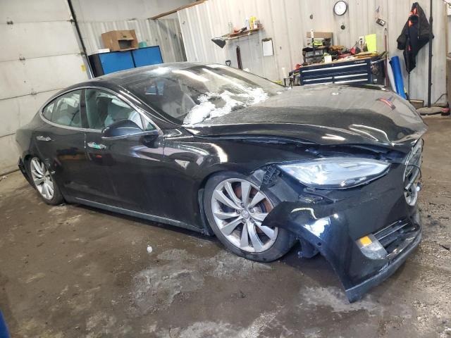 Tesla Model S 2015 
