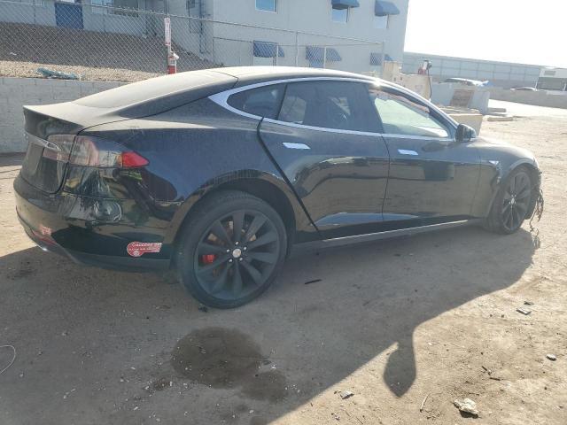 Tesla Model S 2015 