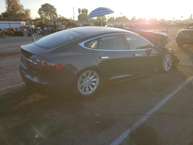 Tesla Model S 2018 