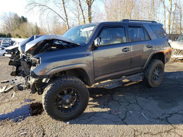 Toyota 4-Runner 2015 Base Grade