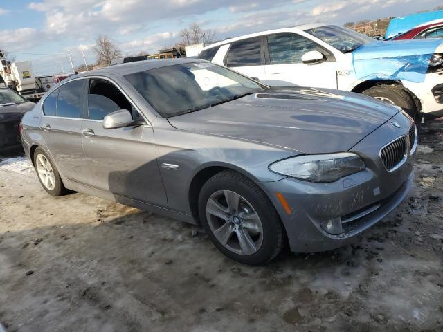BMW 528xi 2013 5-Series