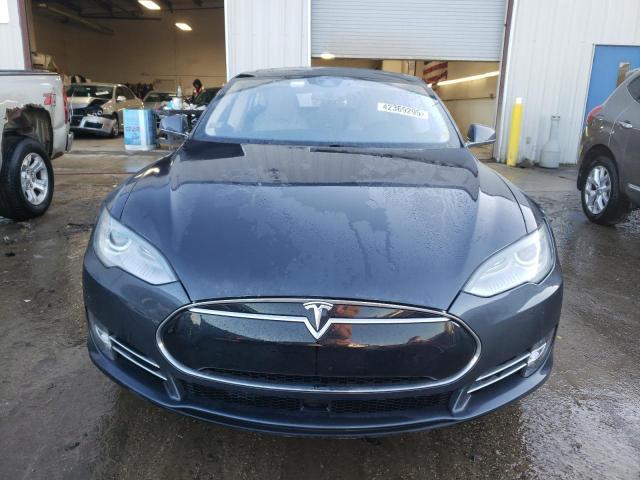 Tesla Model S 2015 