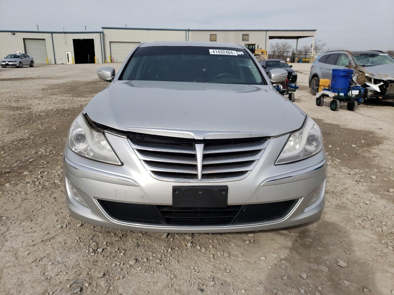 2012 HYUNDAI GENESIS