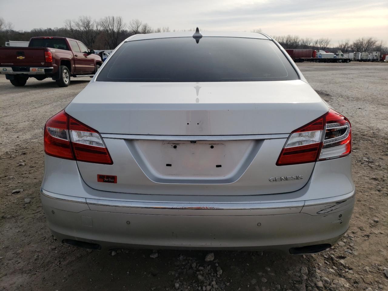 2012 HYUNDAI GENESIS
