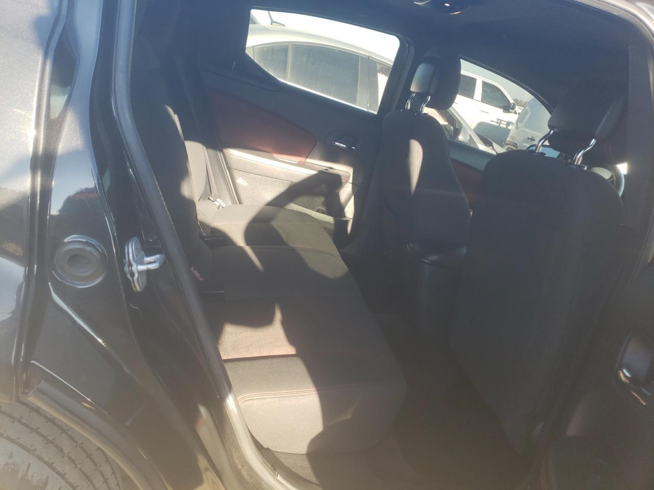 2011 DODGE Avenger