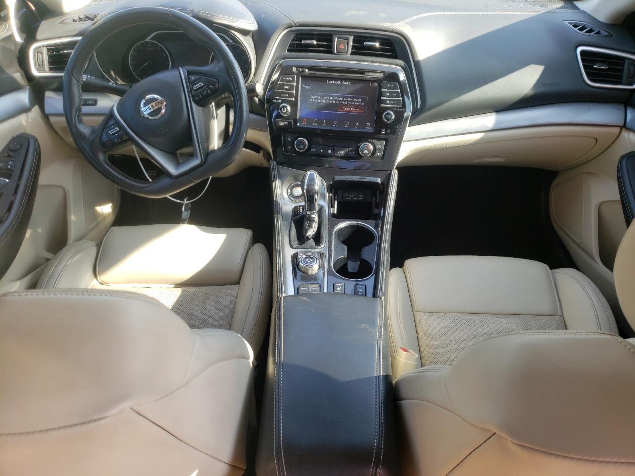 2017 NISSAN Maxima
